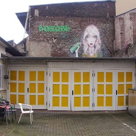 Backpackers Duesseldorf - Self Check-In-3