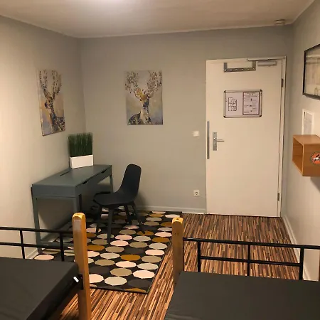 Backpackers Duesseldorf - Self Check-In-2
